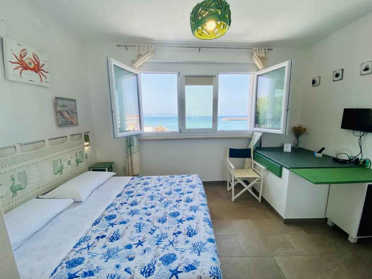 Casetta Al Mare Изола-Росса Экстерьер фото